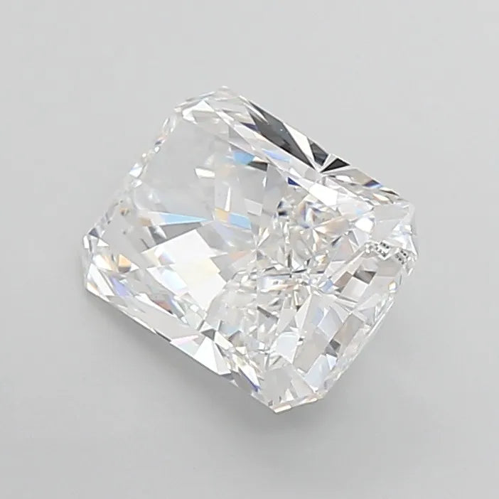 4.75ct Radiant Lab Grown Diamond (Colour E, Clarity VS1, IGI Certified)