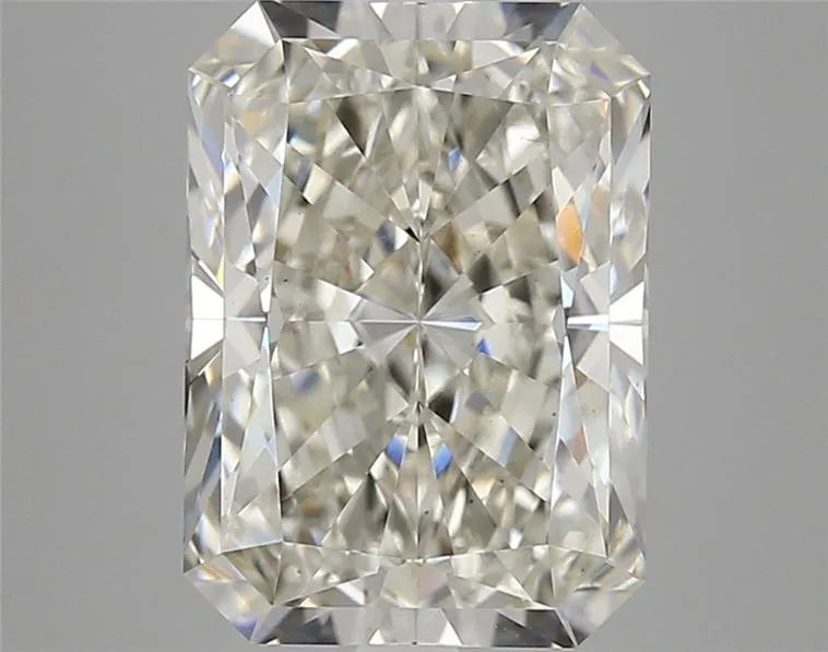 5.56ct Radiant Lab Grown Diamond (Colour I, Clarity VS2, IGI Certified)