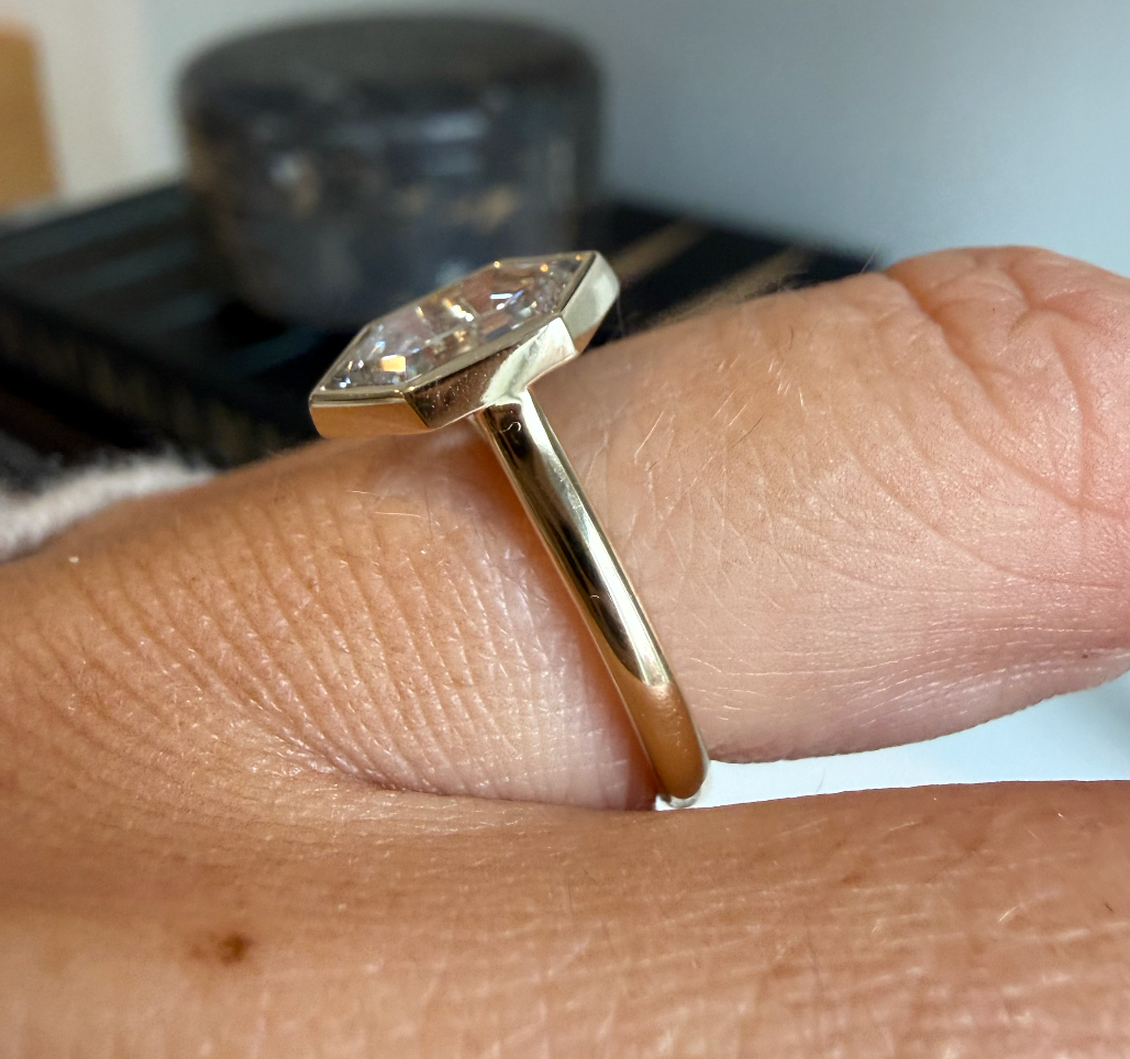 Bezel Solitaire Setting with 1.89ct Dutch Marquise Lab Grown Diamond E VVS2